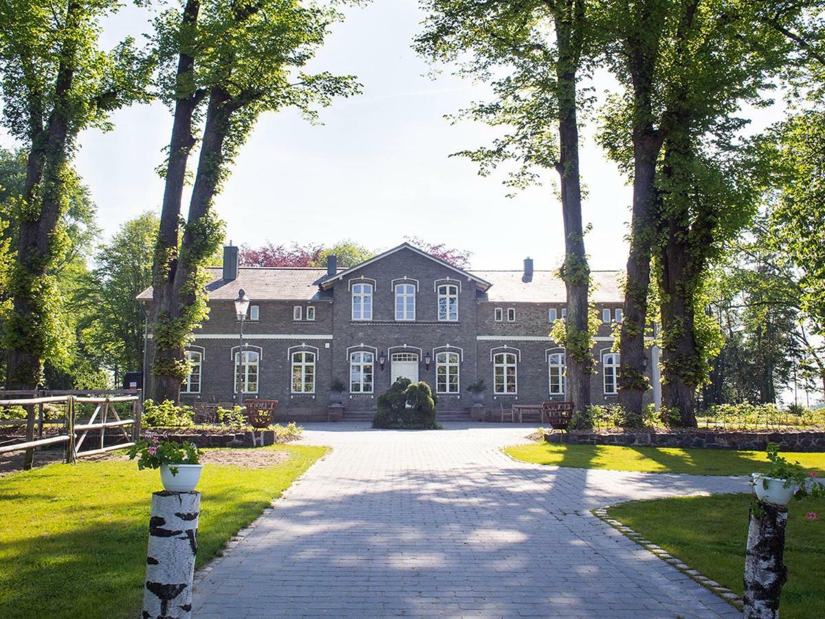 Herrenhaus Gut Neuruppersdorf Timmendorfer Strand Eksteriør bilde